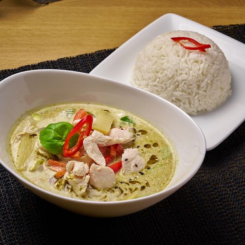 Vihreä curry eli Gaeng Keow Wan, thairuoka Helsinki | Yuwa's Thai Dining.