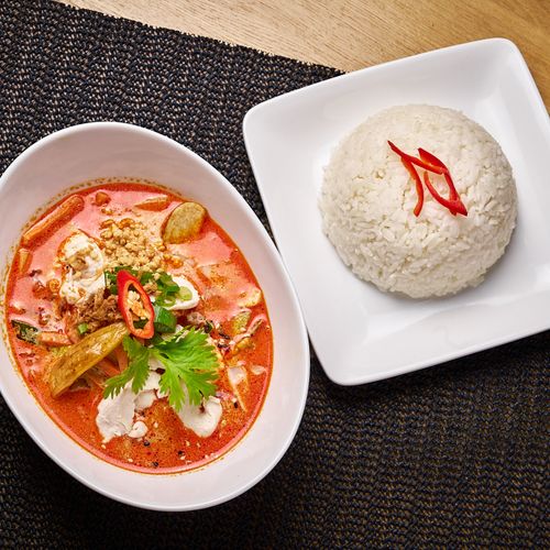 Massaman Curry (Gaeng Massaman) – aito thairuoka Helsinki, Yuwa's Thai Dining.